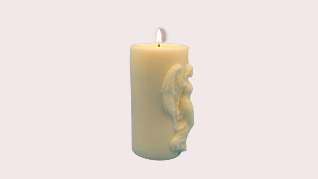 Ange De Lumière